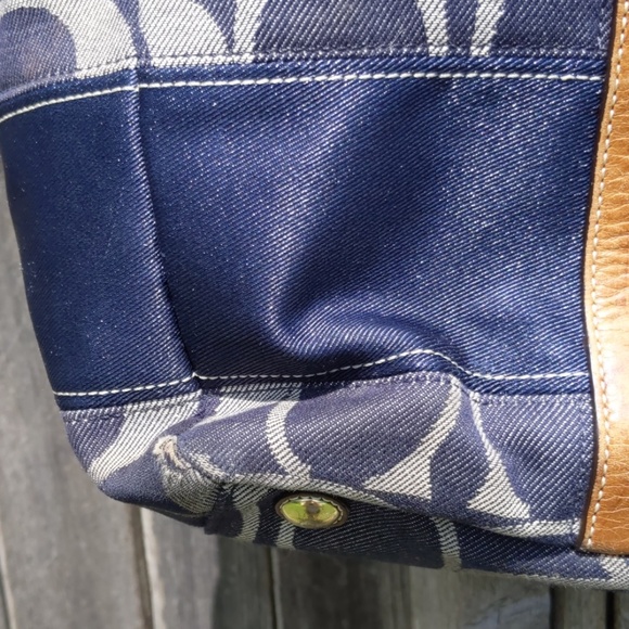Coach diaper bag - Picture 2 of 7